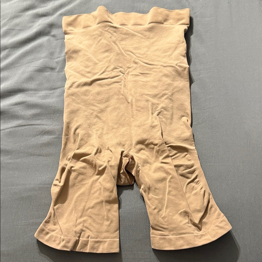 Skims 2XL Seamless Tan Shapewear Shorts